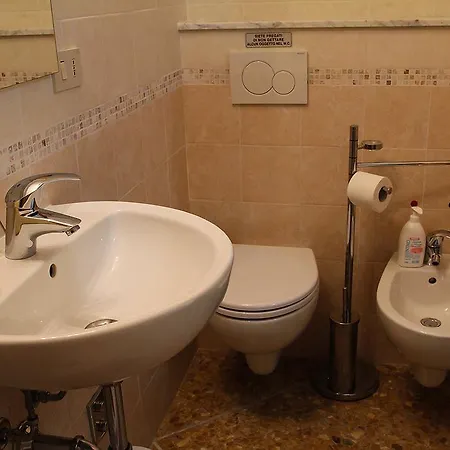 - Rent Cisanello Maison d'hôtes *